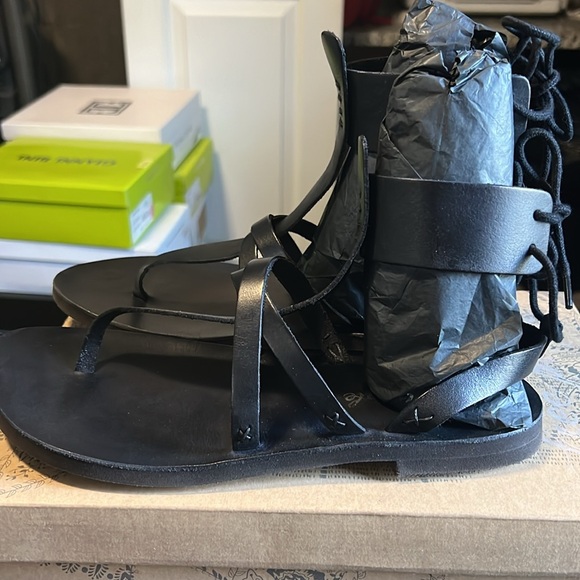 Free People - Thong Sandals - Picture 4 of 6